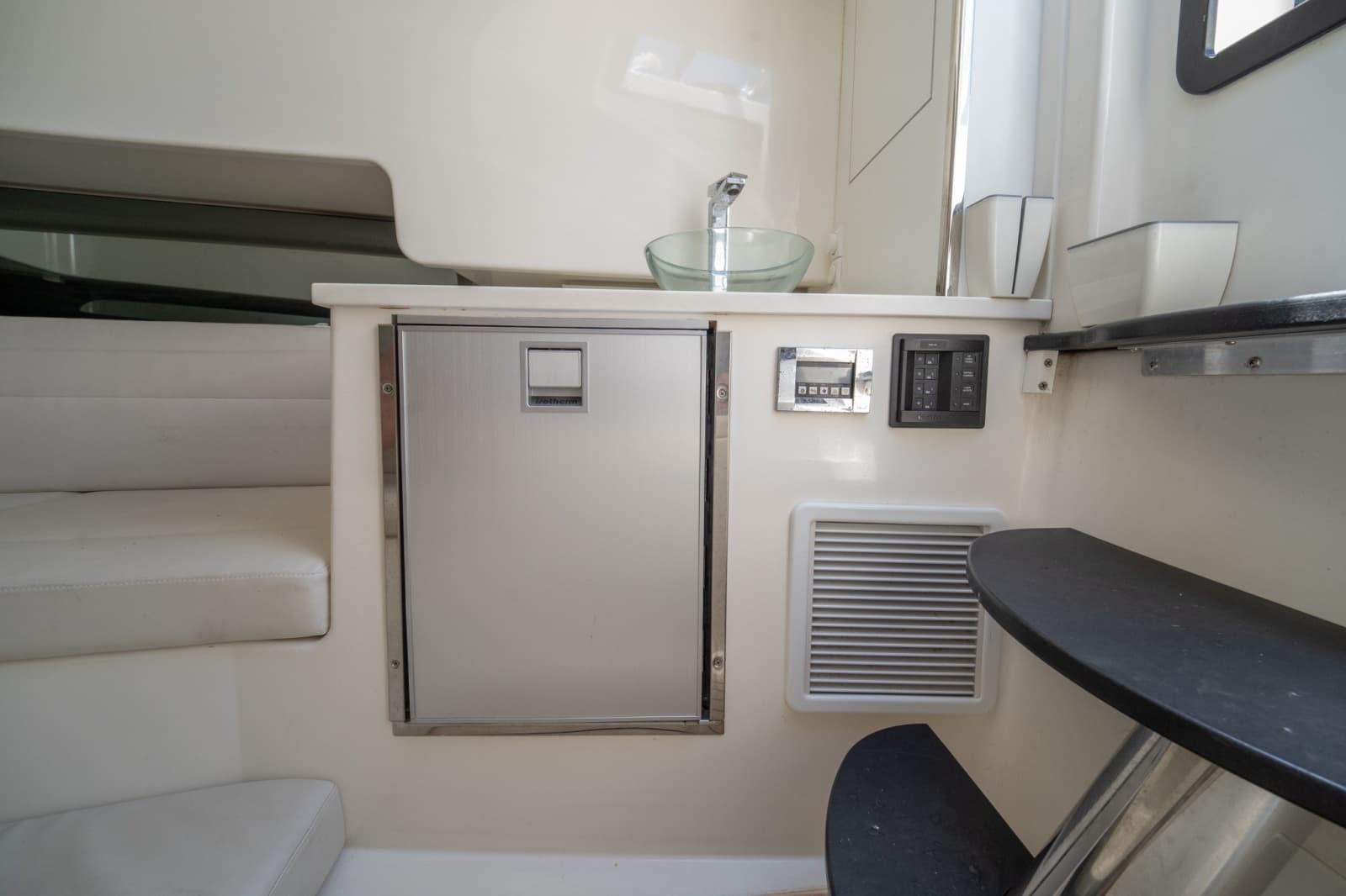 2014 VanDutch 40