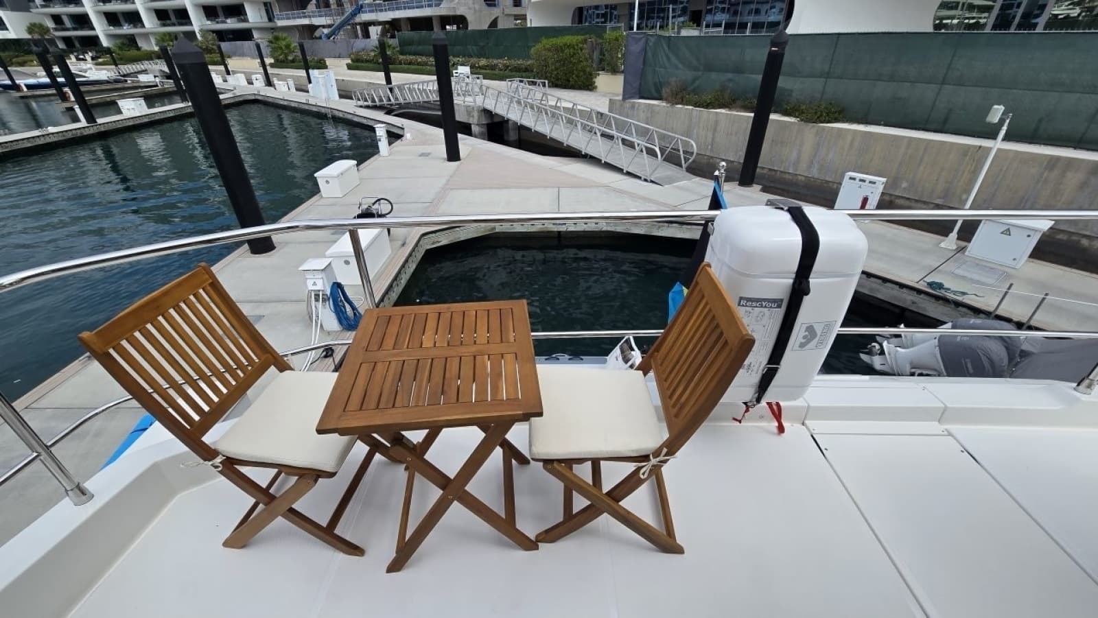 2025 Aquila 54 YACHT