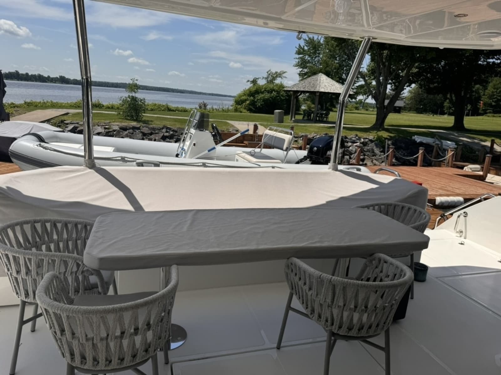 2024 Aquila 54 YACHT
