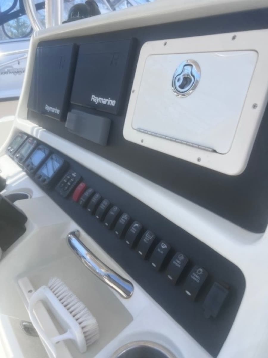Raymarine Instruments