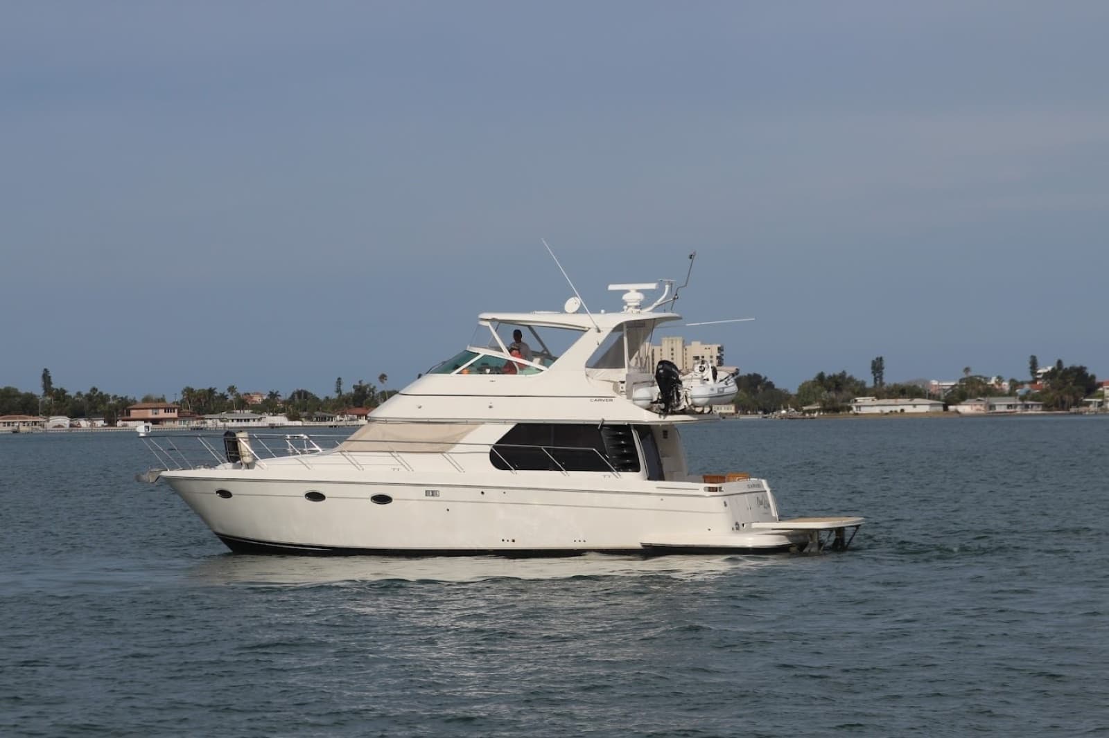 2005 Carver 46 Voyager