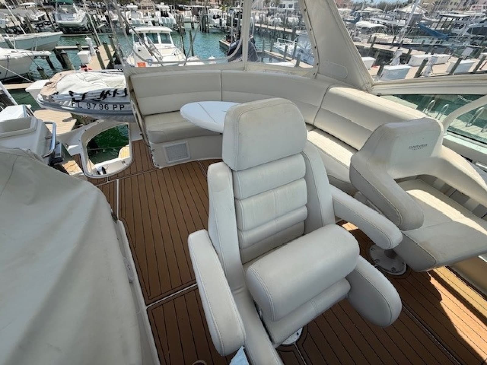 2005 Carver 46 Voyager