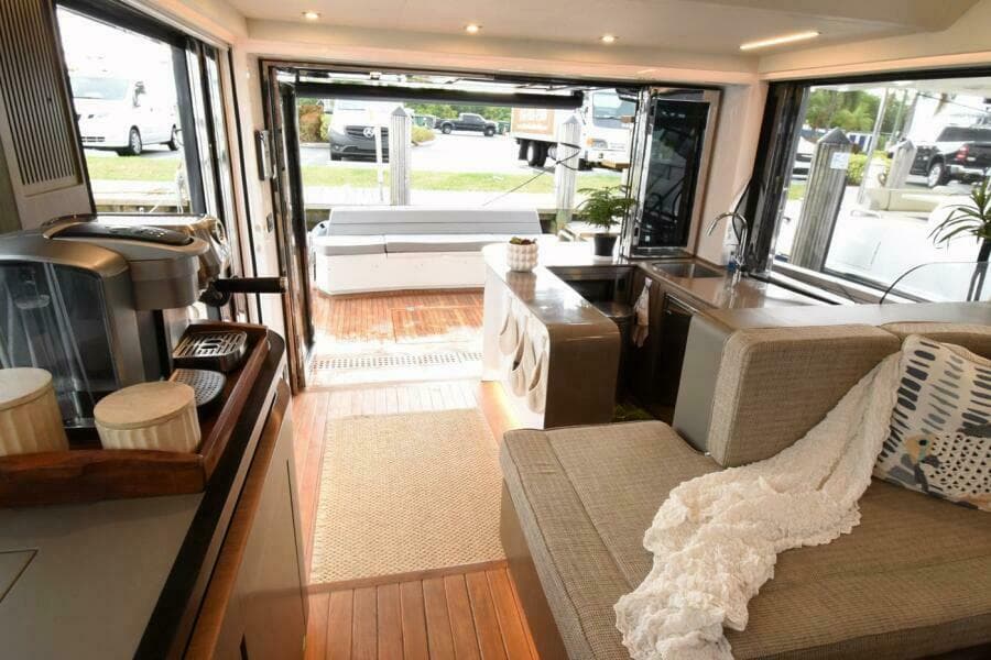2024 Okean 52 Flybridge