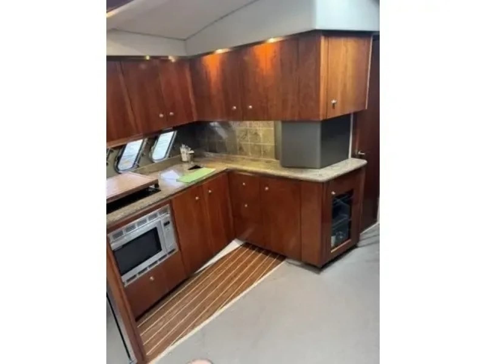 2008 Cruisers Yachts 460 Express