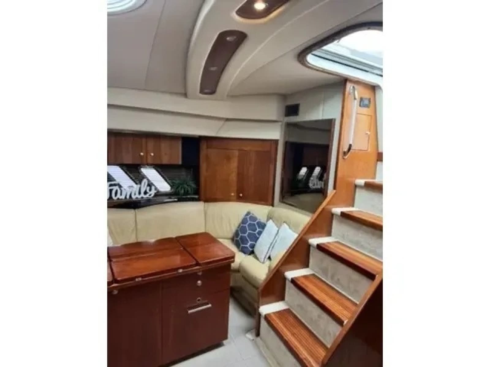 2008 Cruisers Yachts 460 Express