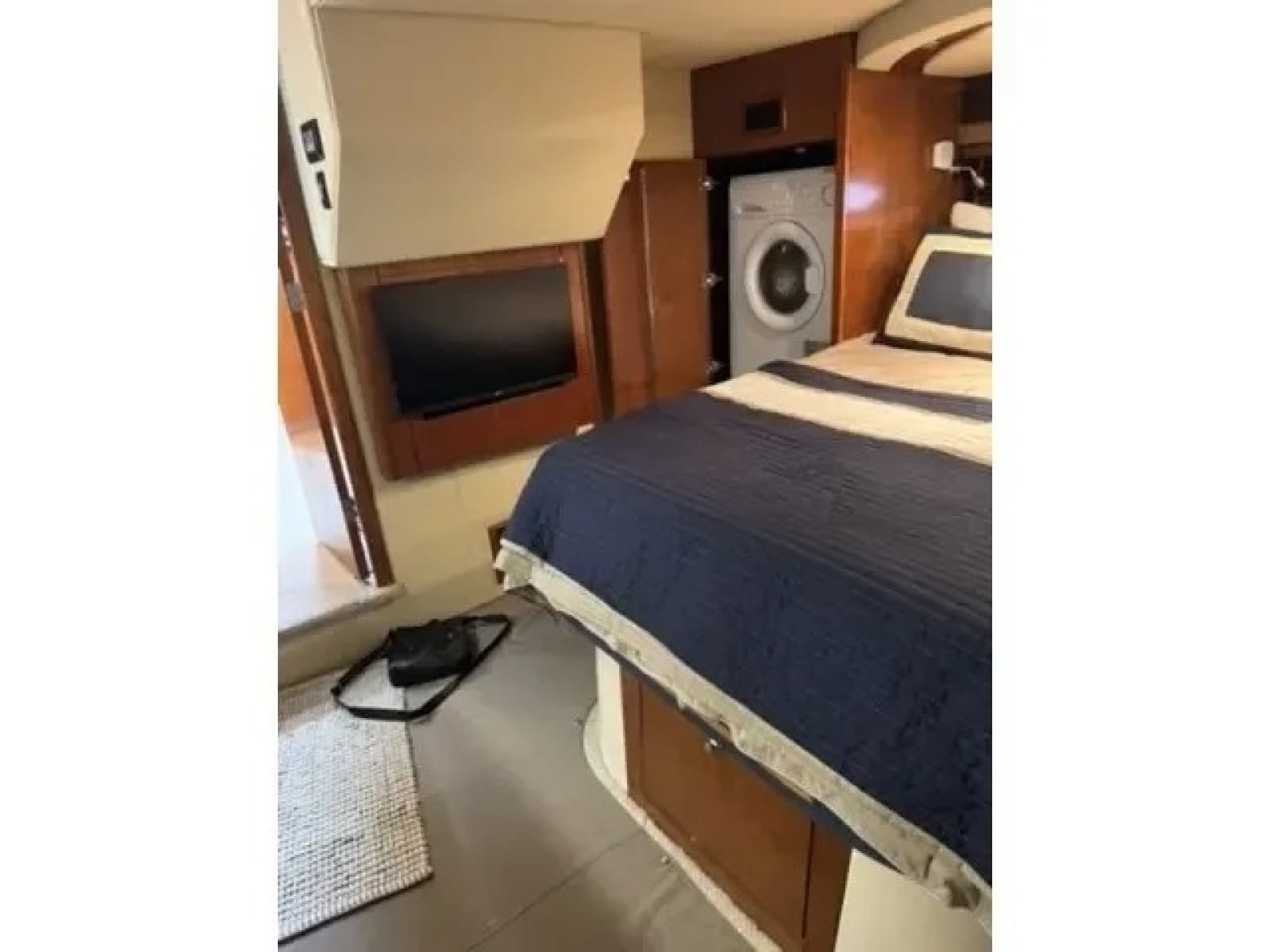 2008 Cruisers Yachts 460 Express