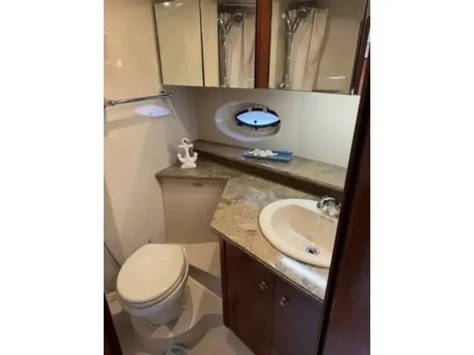 2008 Cruisers Yachts 460 Express