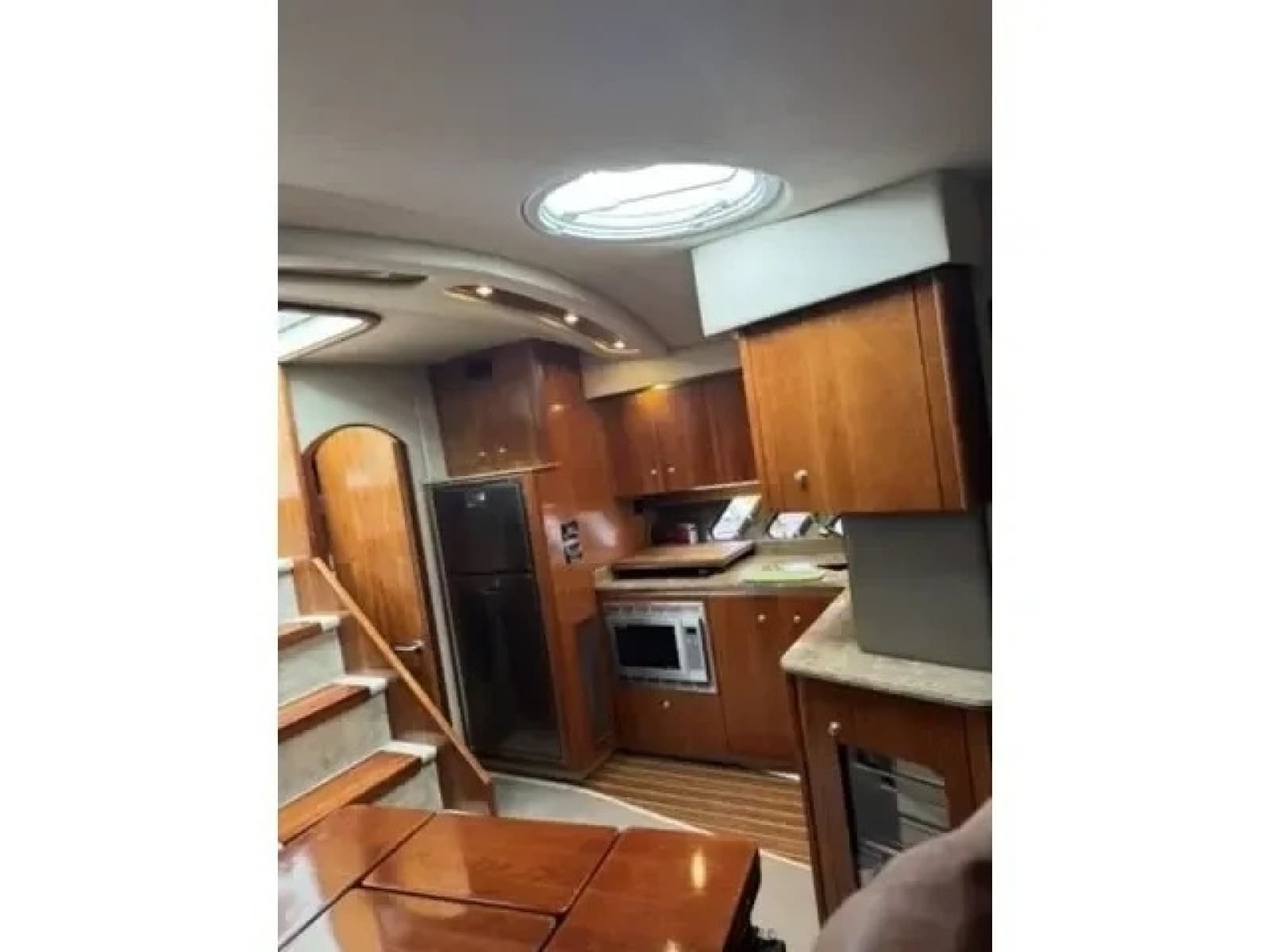 2008 Cruisers Yachts 460 Express