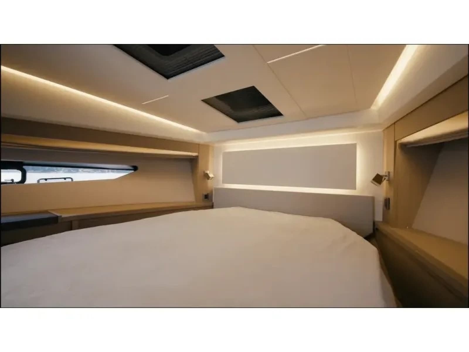 2018 Prestige 520S
