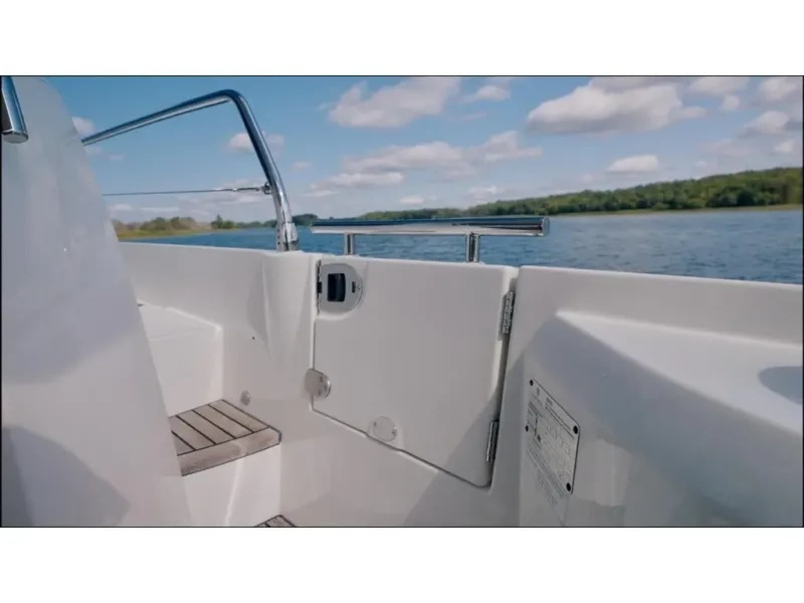 2018 Prestige 520S