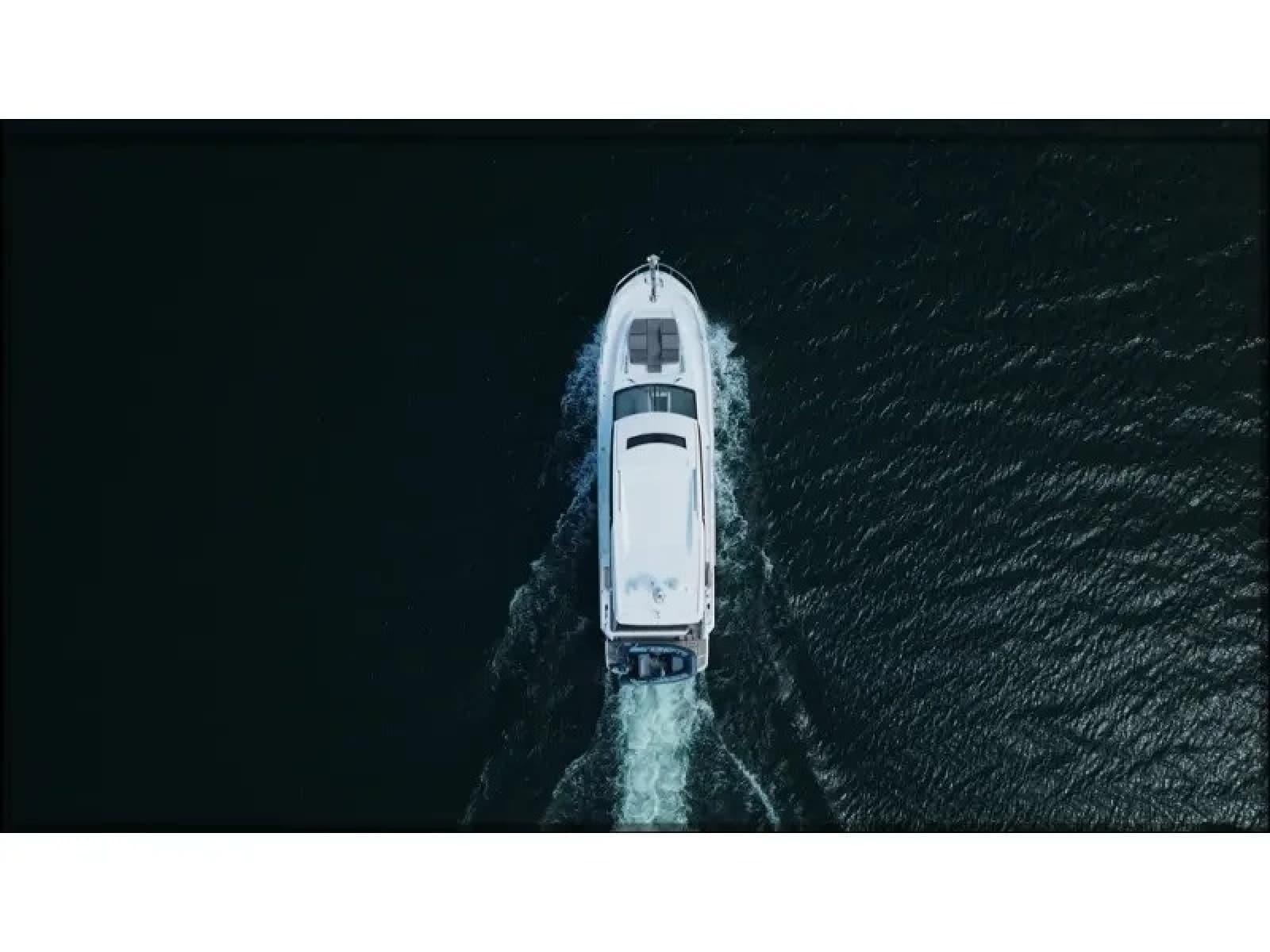 2018 Prestige 520S
