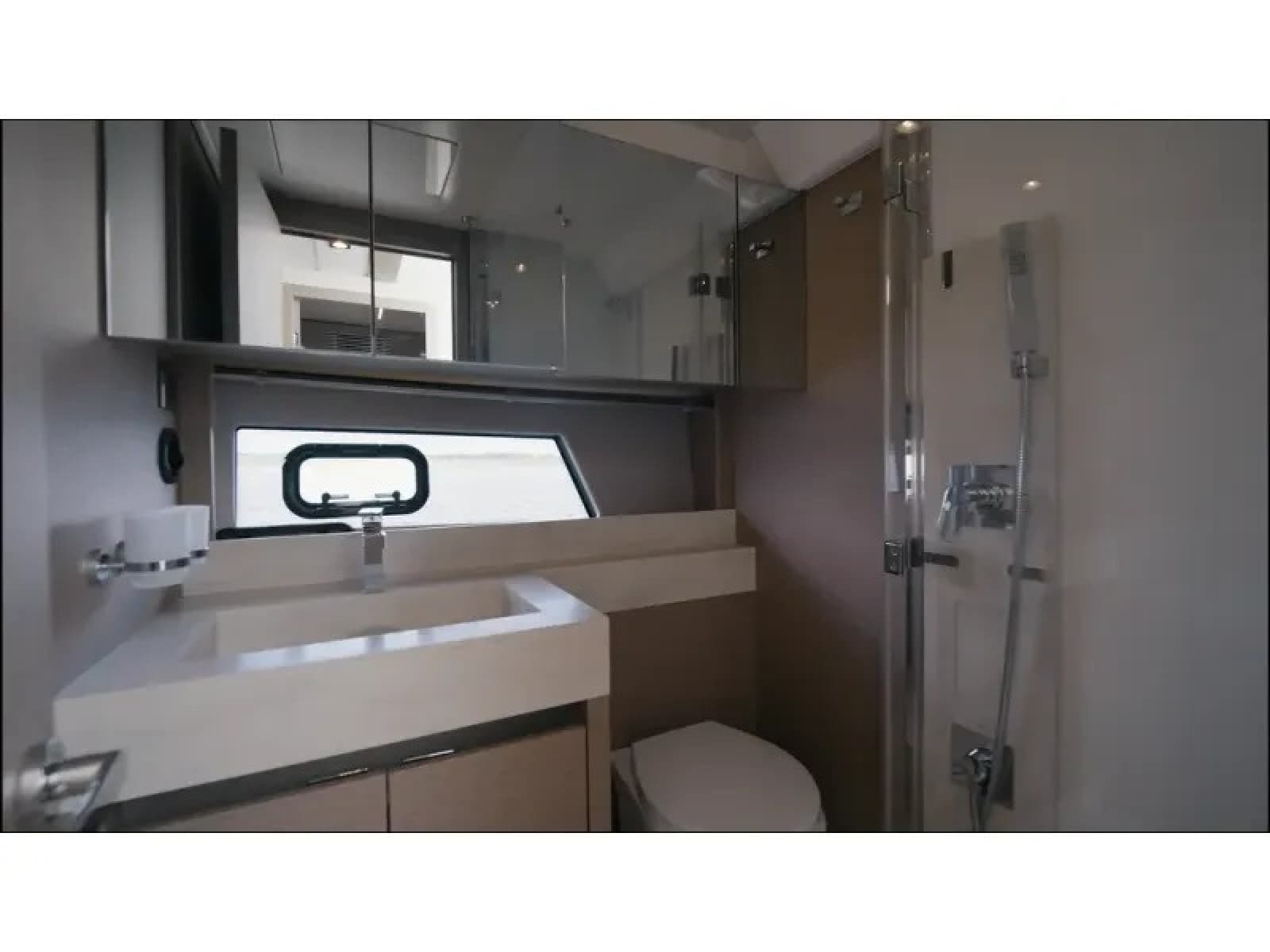 2018 Prestige 520S