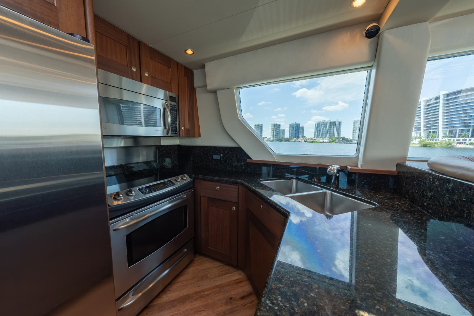 2007 Pacific Mariner PACIFIC MARINER - 65