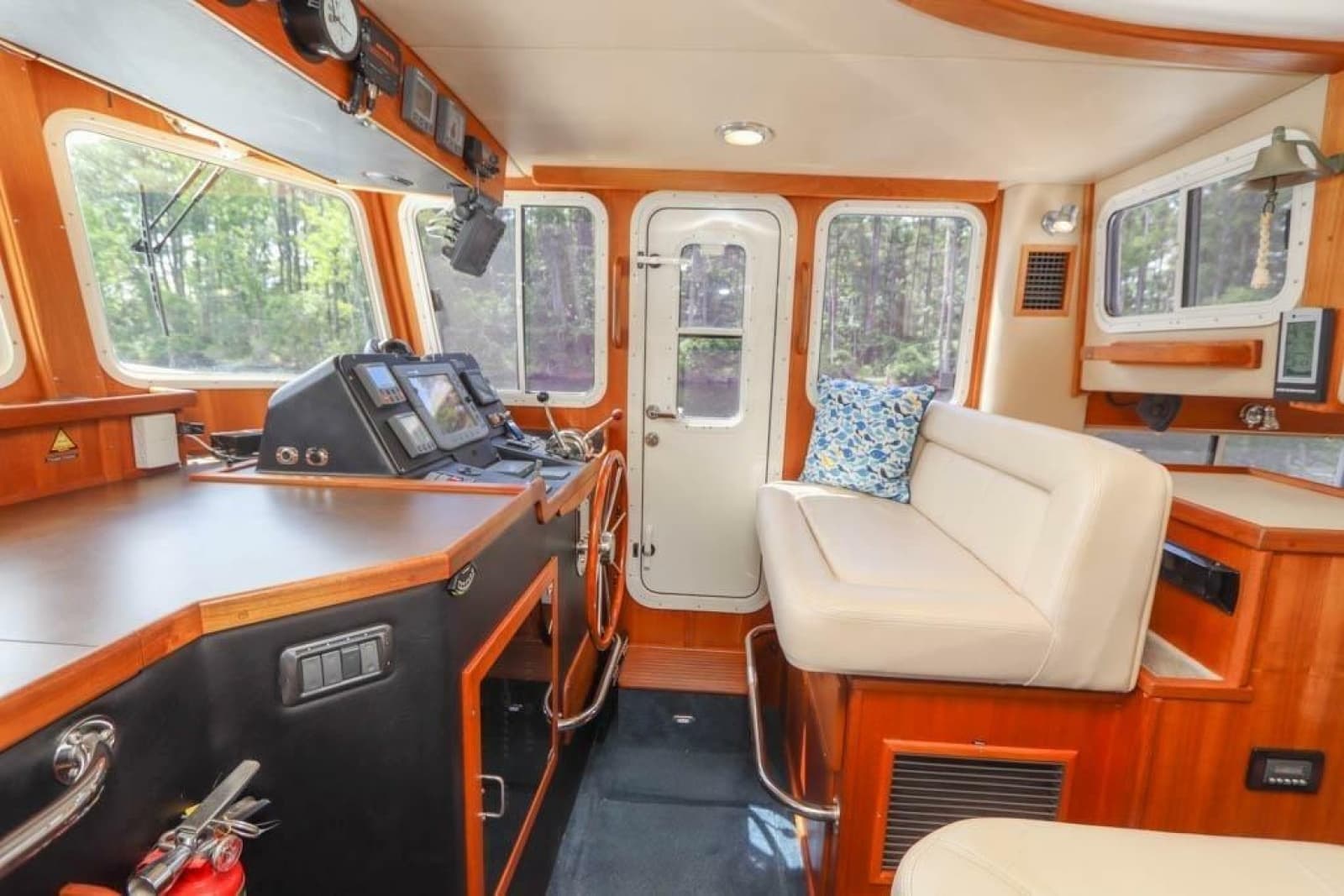 2006 American Tug 34 Pilothouse Trawler