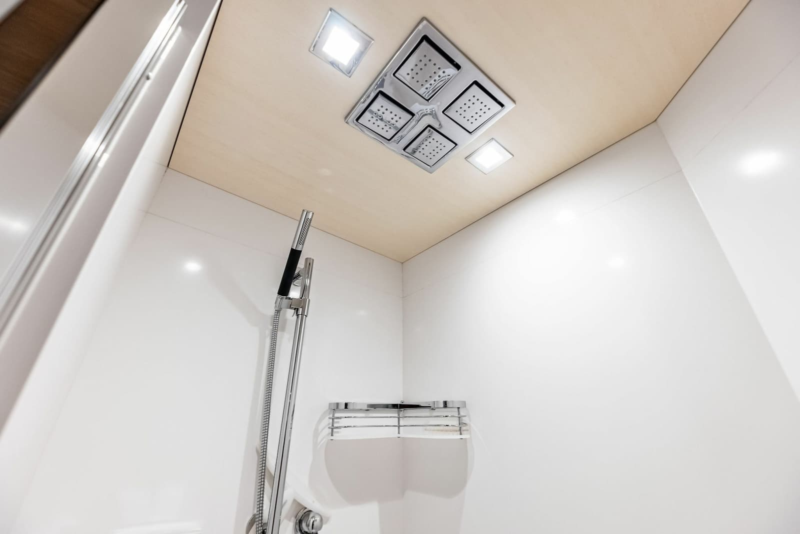 VIP II guest cabin shower