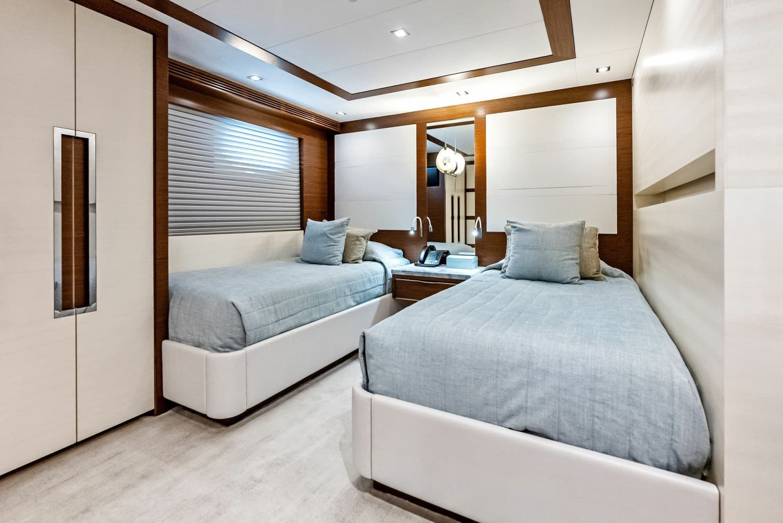 Guest stateroom twin, lower level aft to starboard side