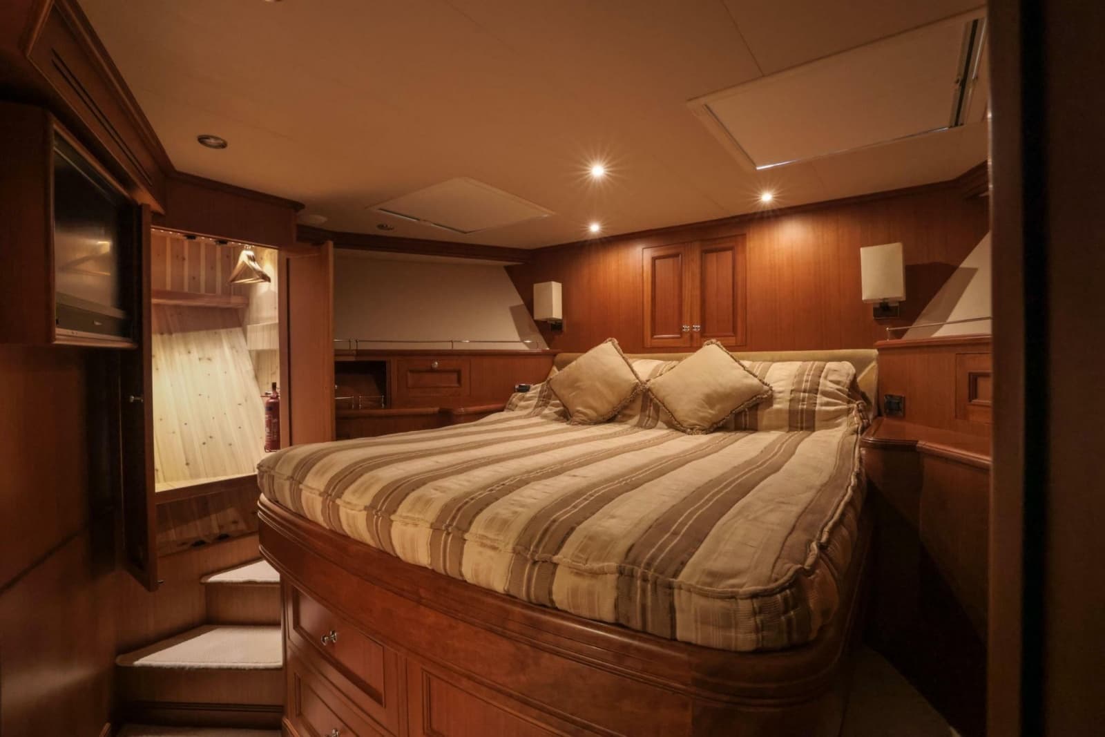 VIP Bed
