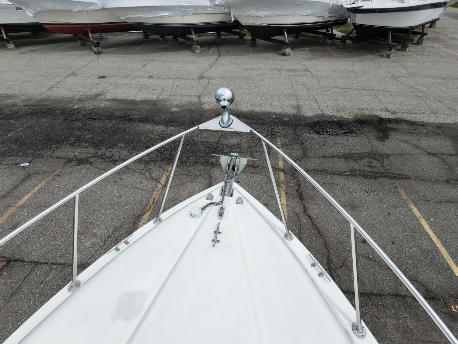 1998 Rinker 266 Fiesta Vee