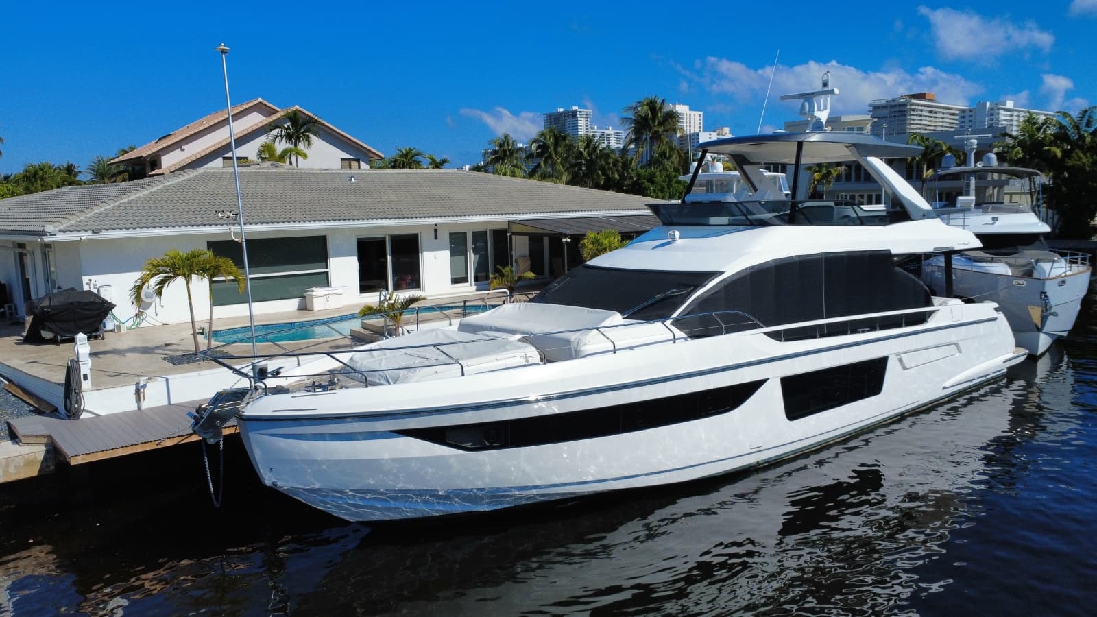 2025 Azimut FLY 68