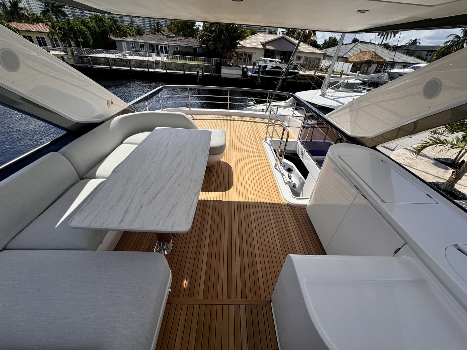 2025 Azimut FLY 68