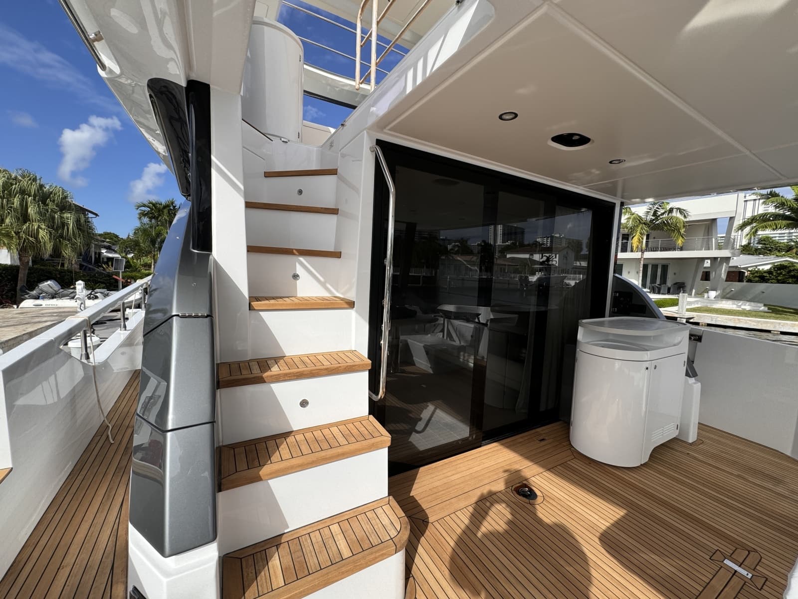 2025 Azimut FLY 68