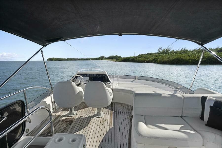 2016 Sunseeker Sport Yacht
