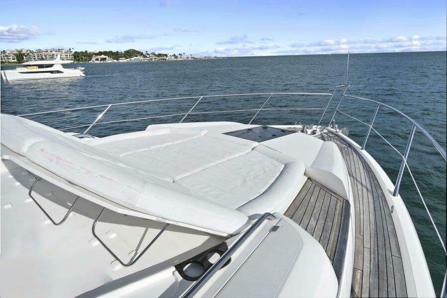 2016 Sunseeker Sport Yacht