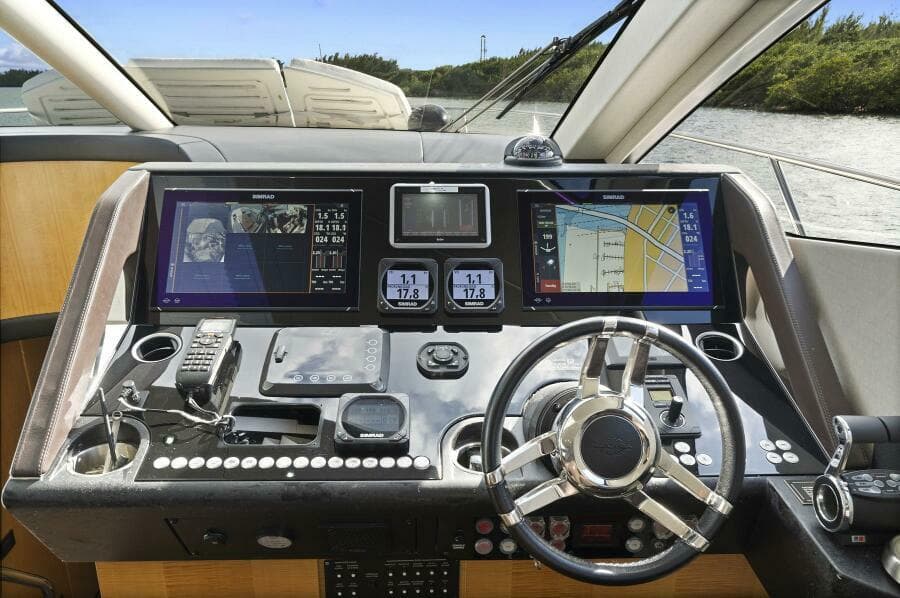 2016 Sunseeker Sport Yacht