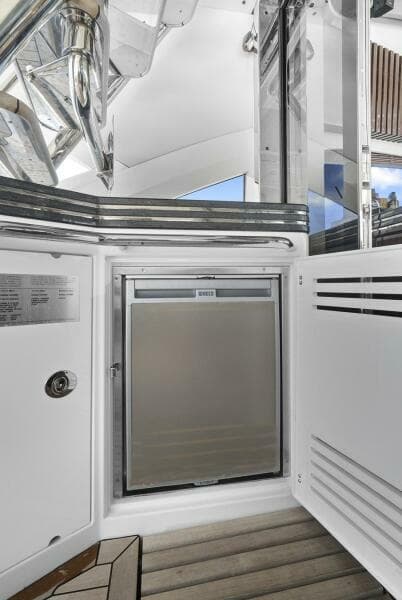 2016 Sunseeker Sport Yacht