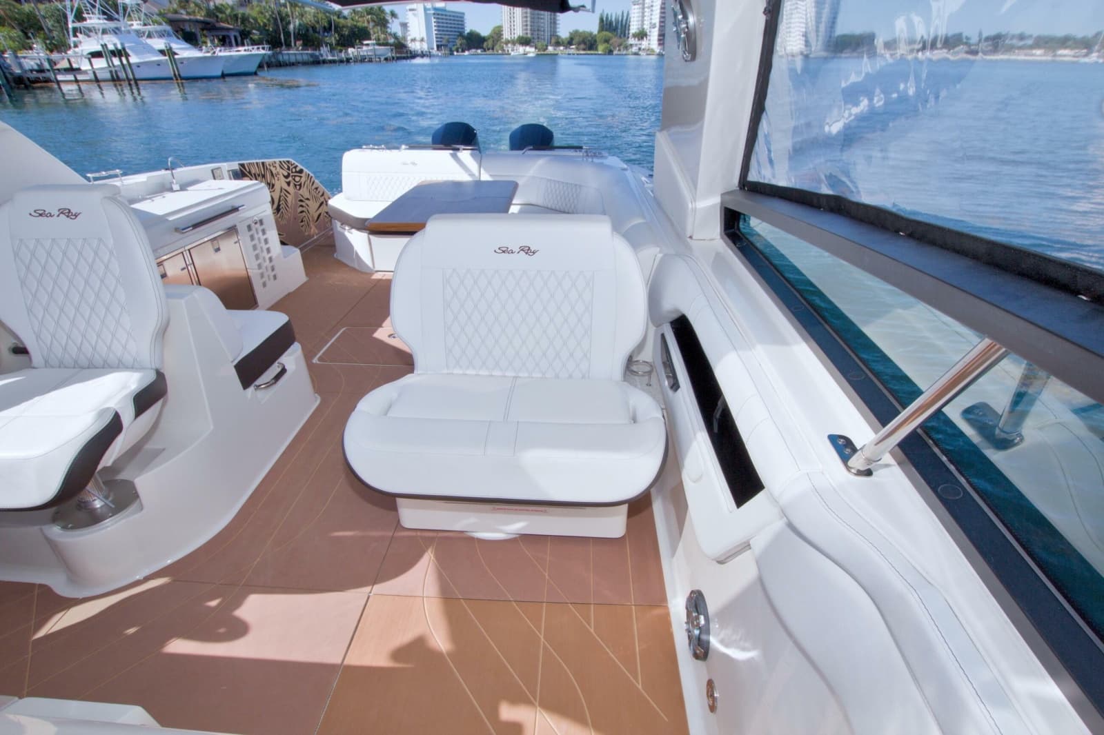 2021 Sea Ray SLX 400 Outboard