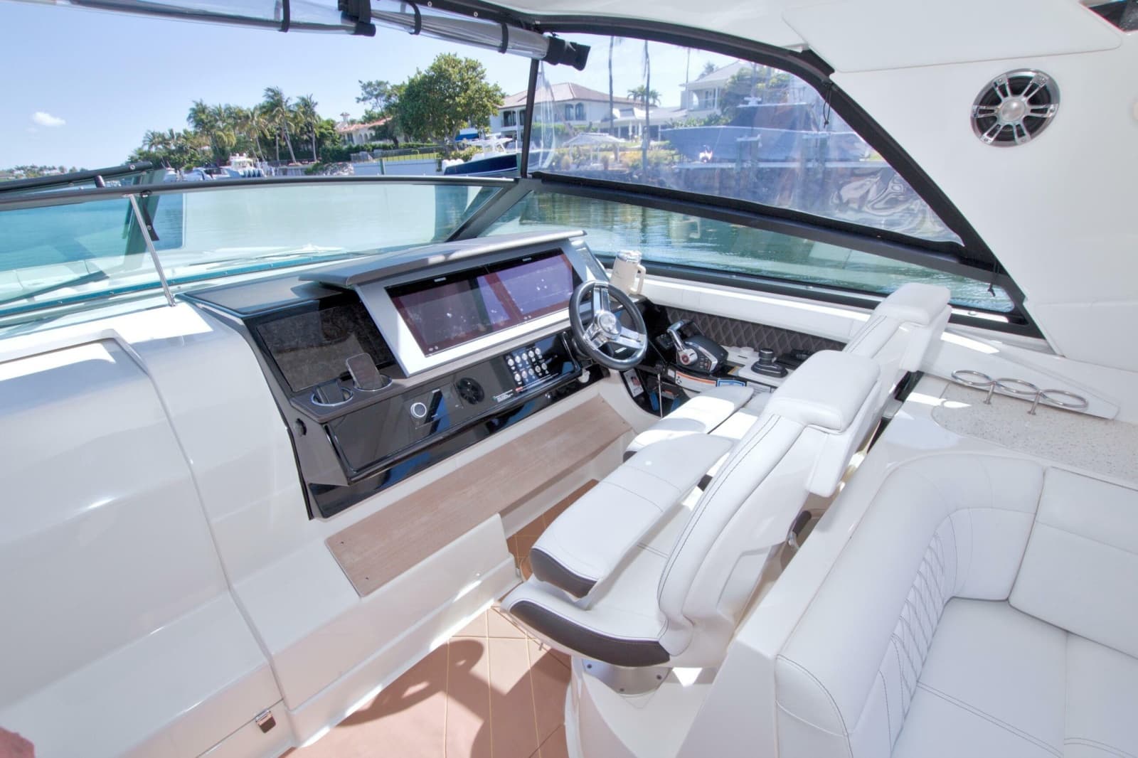 2021 Sea Ray SLX 400 Outboard