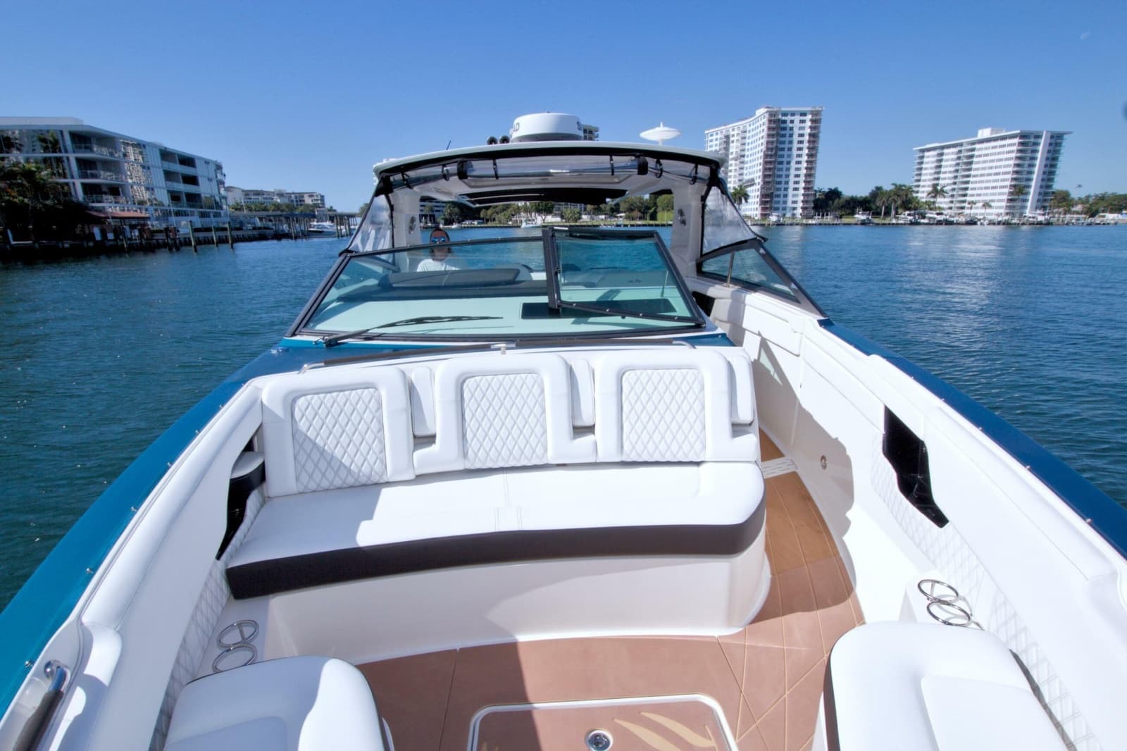2021 Sea Ray SLX 400 Outboard