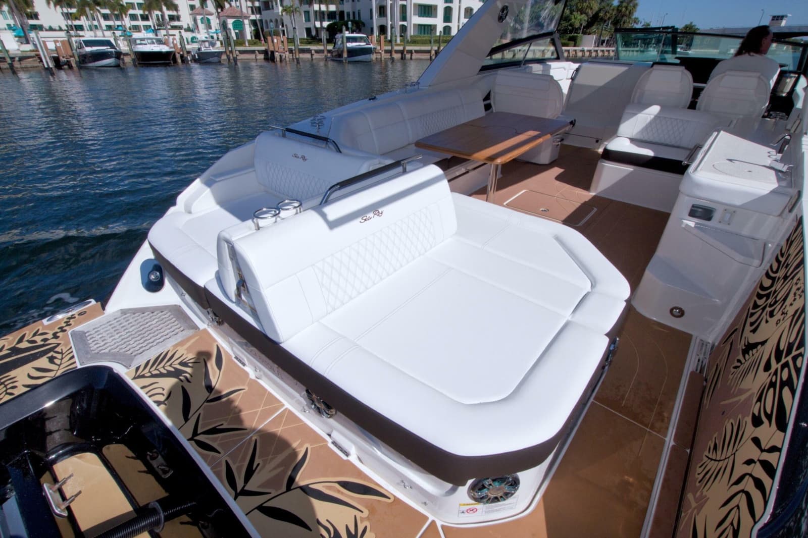 2021 Sea Ray SLX 400 Outboard