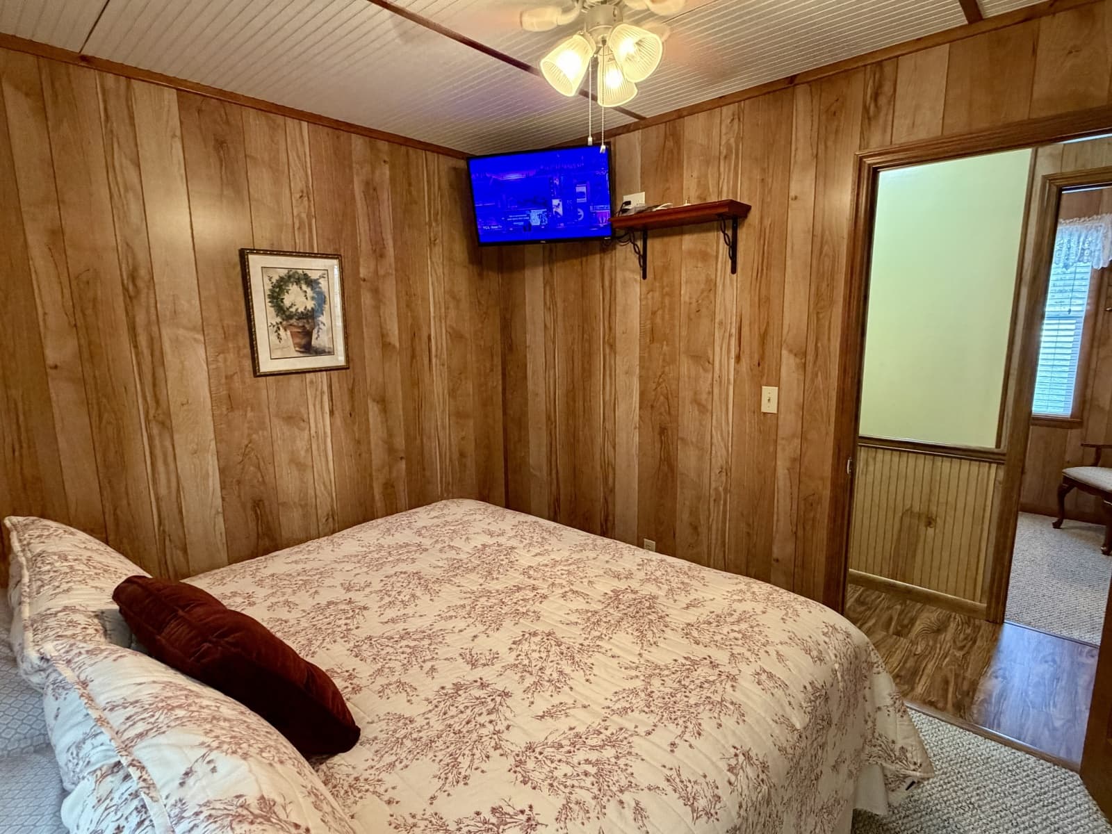 2002 Custom 20 x 53 Floating Cabin - Approx 999/sqft
