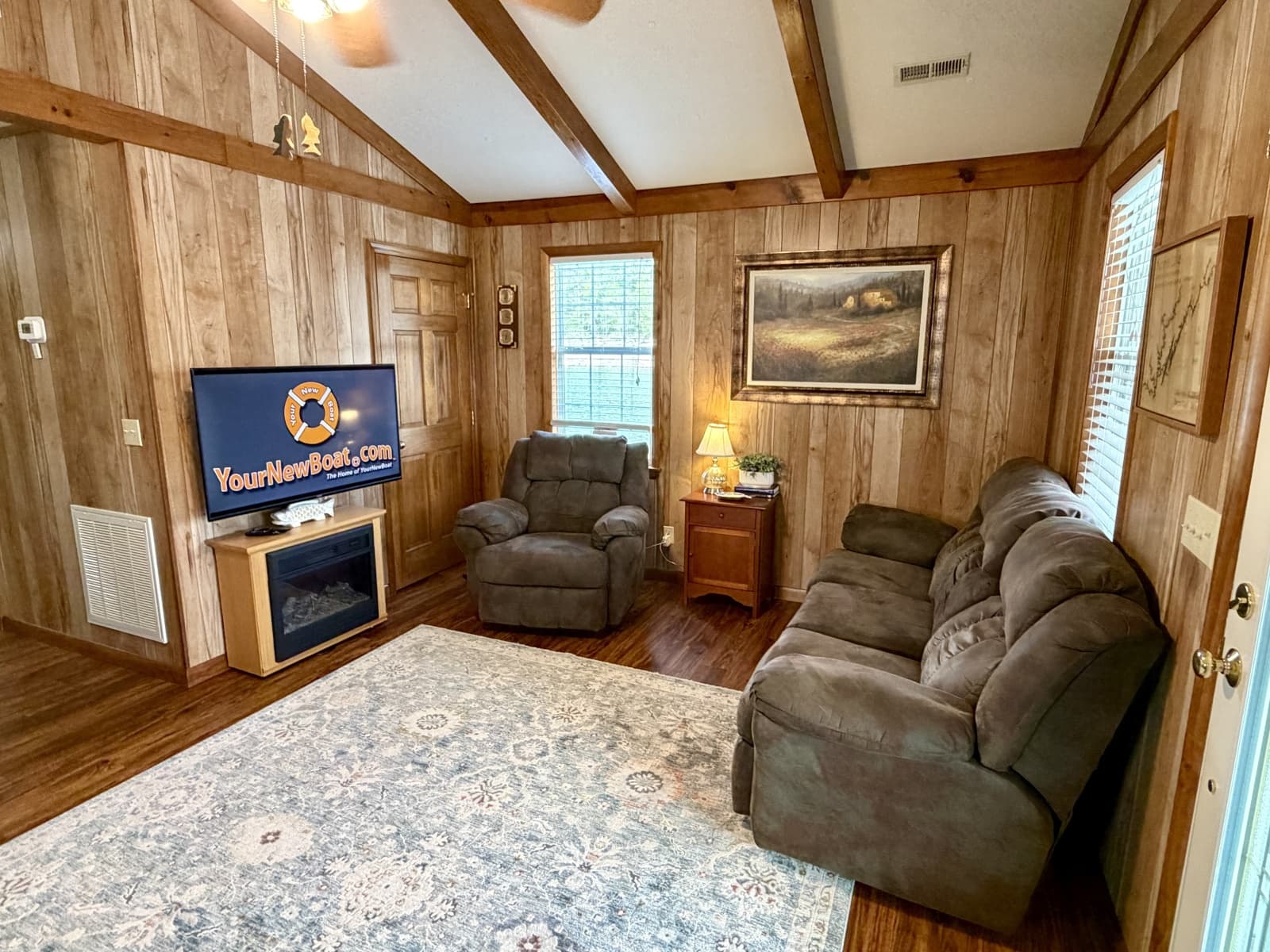 2002 Custom 20 x 53 Floating Cabin - Approx 999/sqft