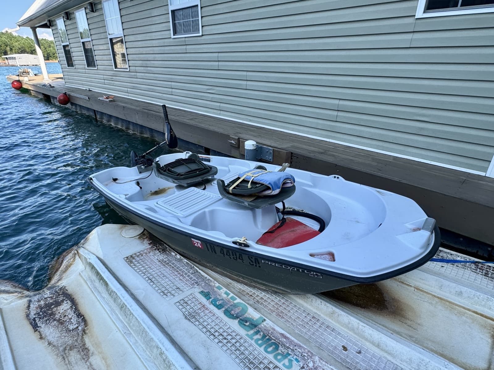 2006 Custom 20 x 43 Floating Cabin - Approx 812sqft