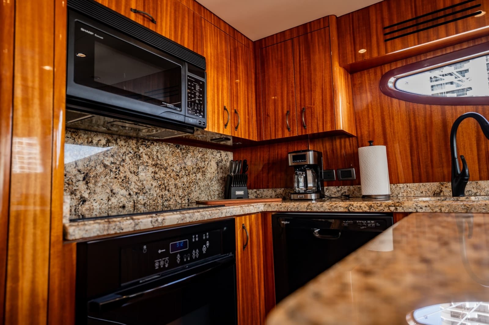 2012 Hatteras 