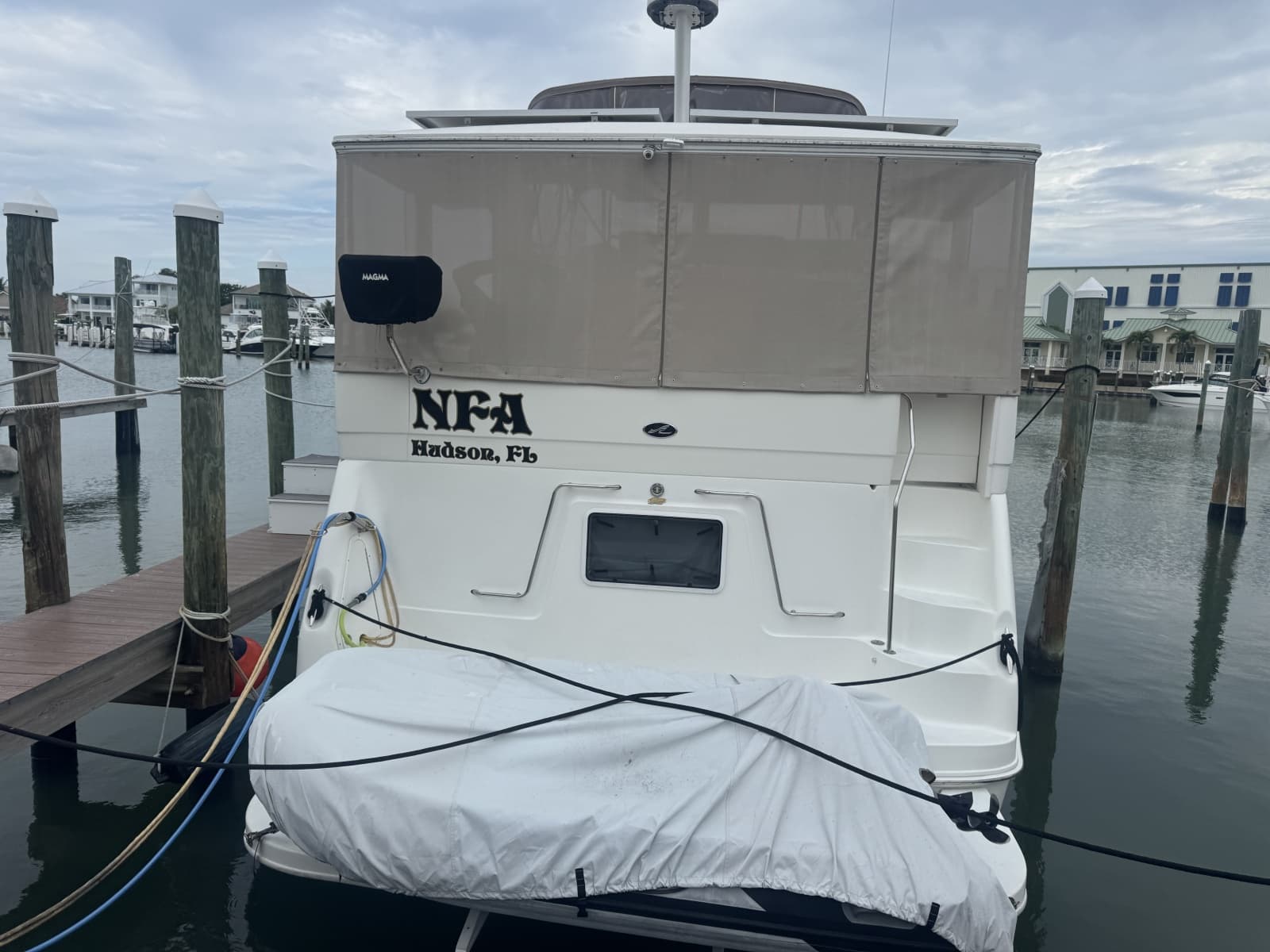 2001 Sea Ray 380 Aft Cabin