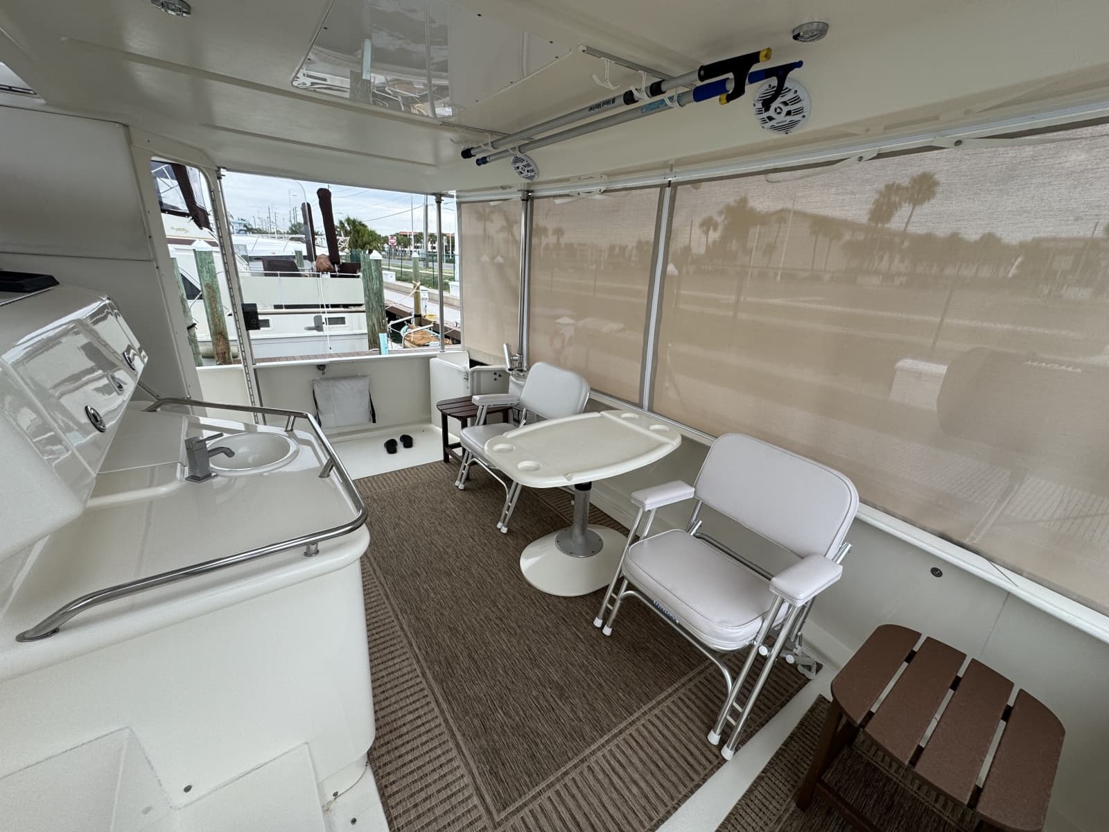 2001 Sea Ray 380 Aft Cabin