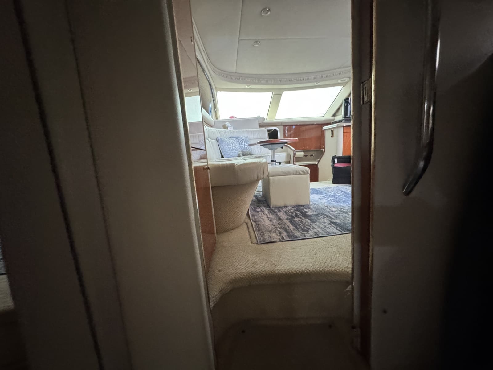2001 Sea Ray 380 Aft Cabin