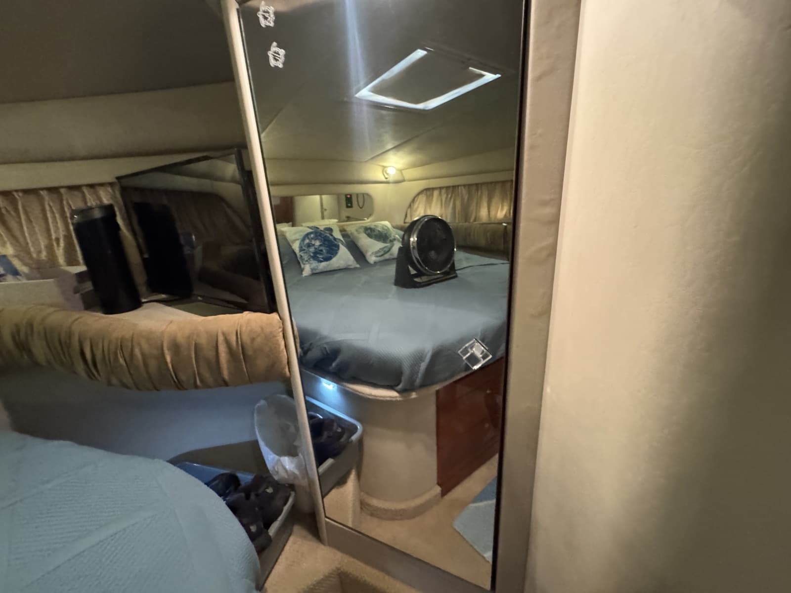 2001 Sea Ray 380 Aft Cabin