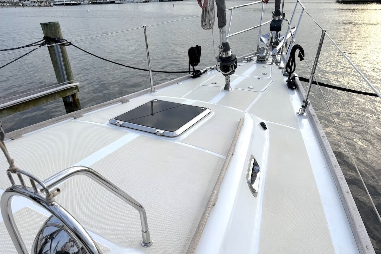 2014 Hylas 56