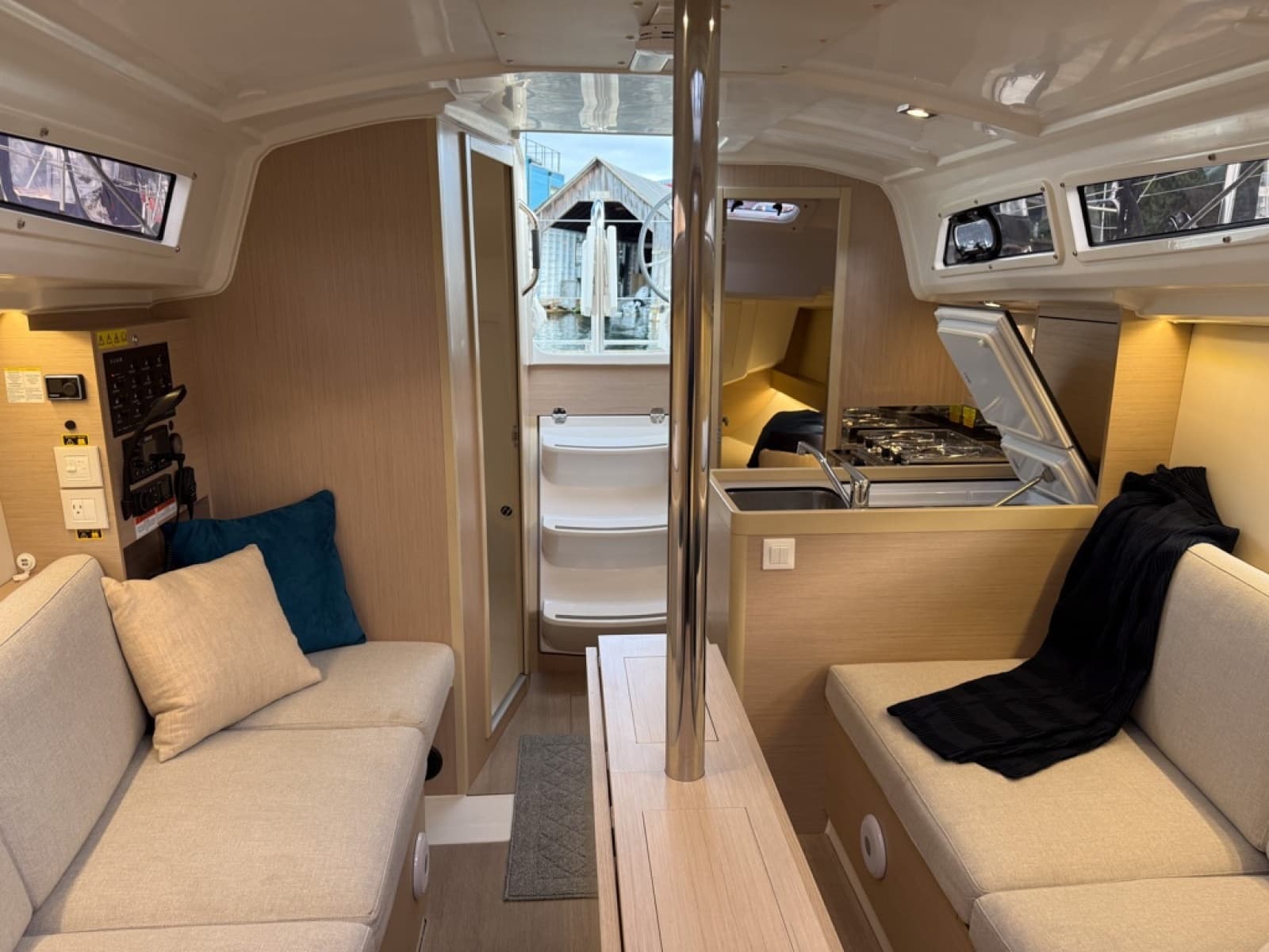 2023 Beneteau Oceanis 30.1