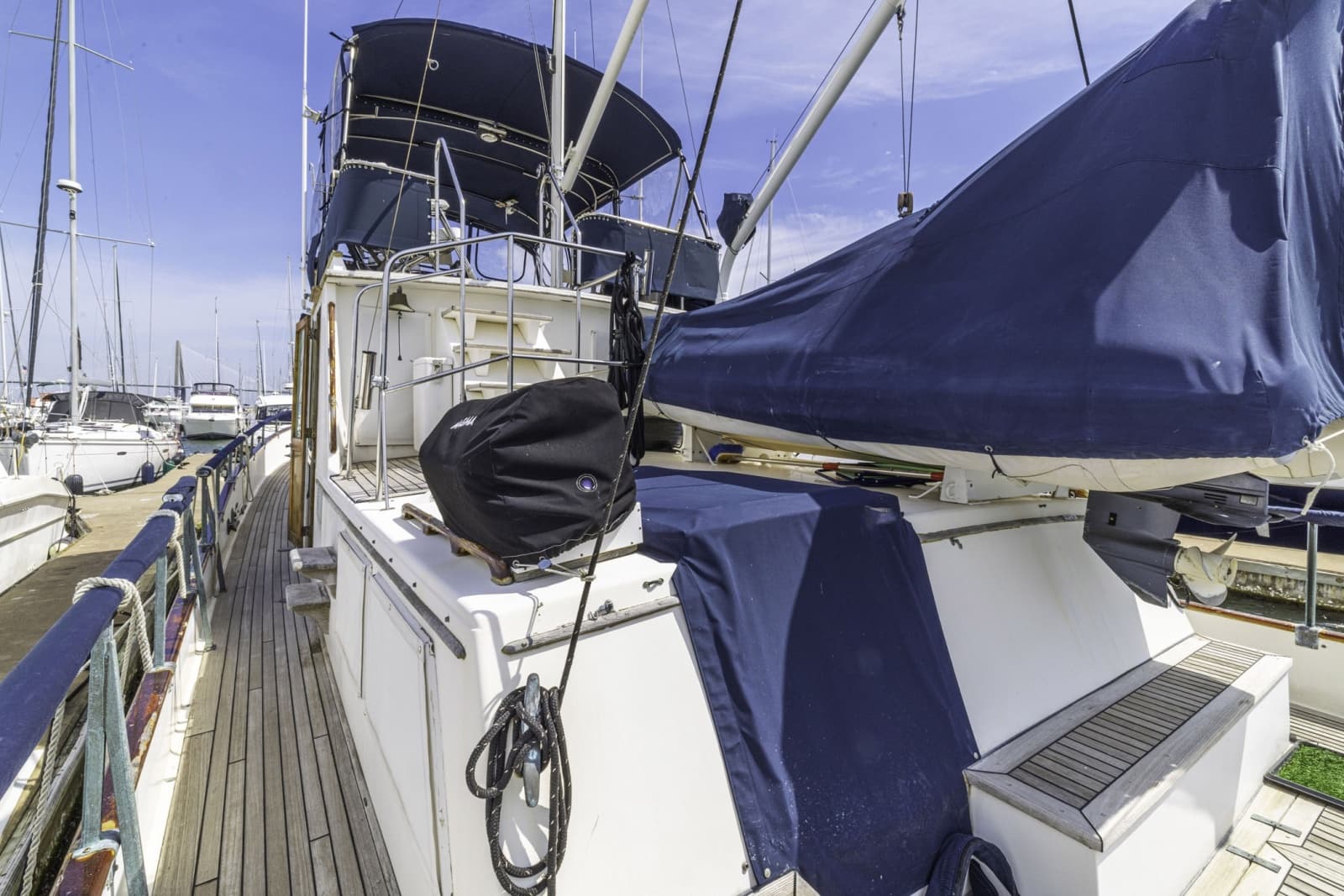 1983 Grand Banks 49 Classic