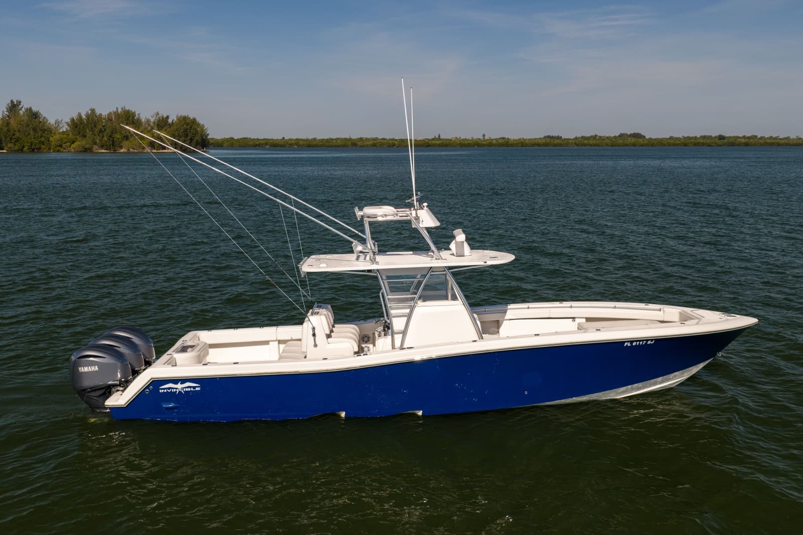 2015 Invincible 