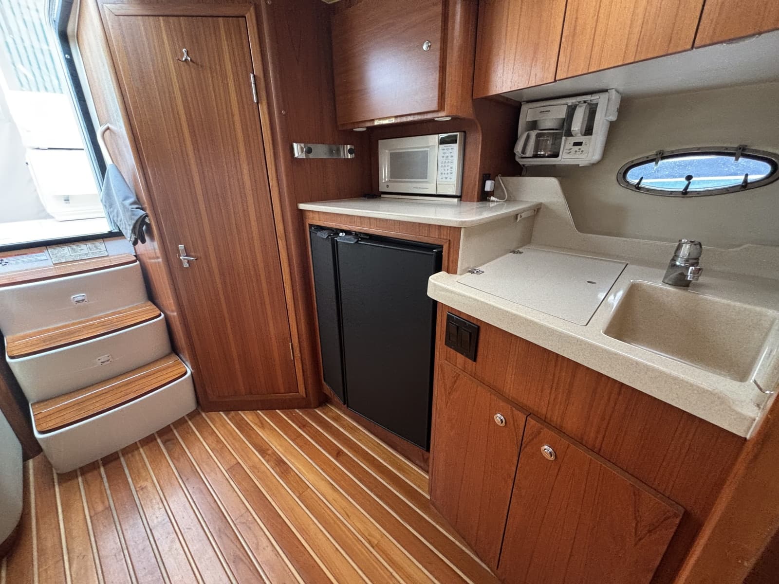 1998 Tiara Yachts 3500 Open