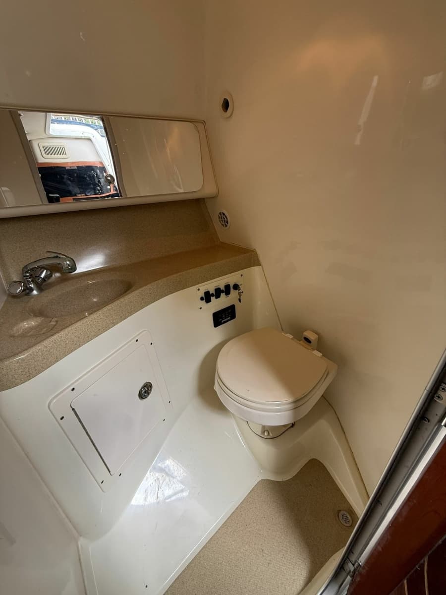 2005 Hydra-Sports 3300 VX