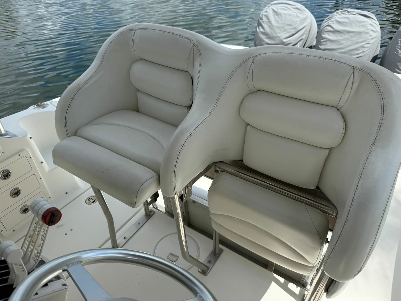 2005 Hydra-Sports 3300 VX