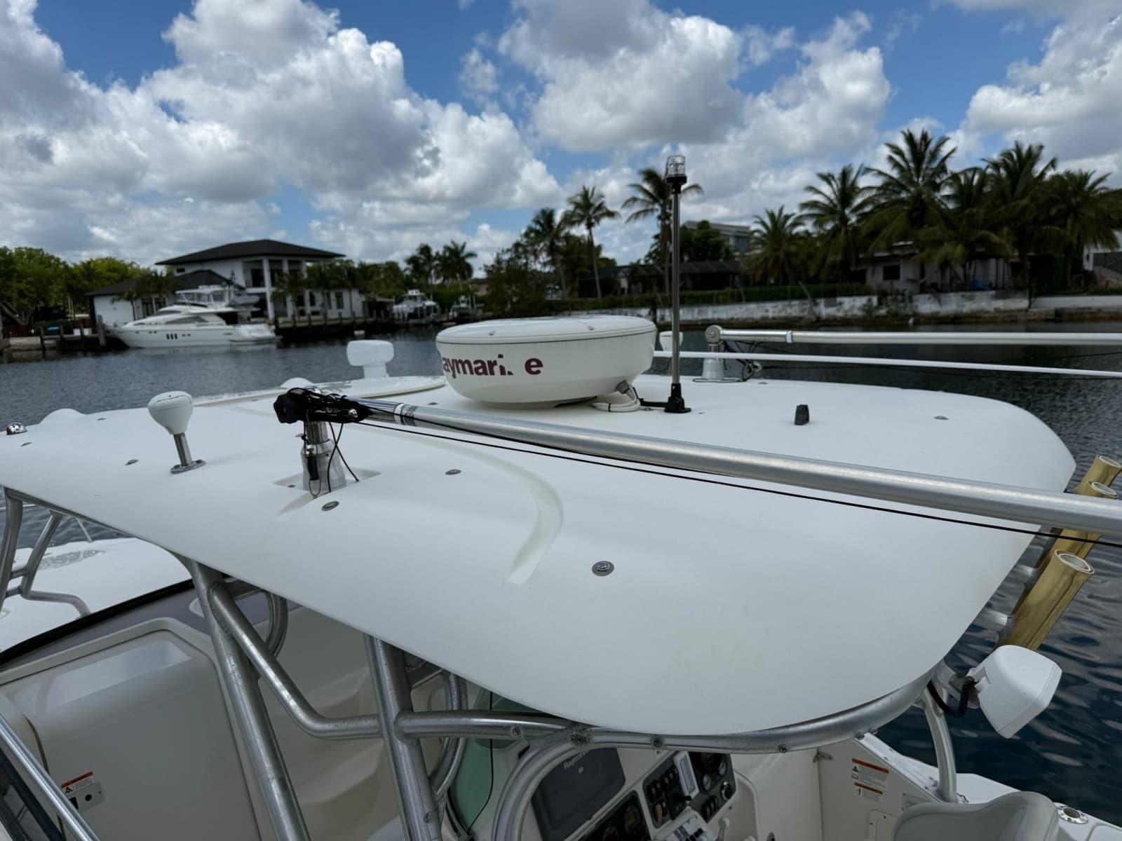 2005 Hydra-Sports 3300 VX