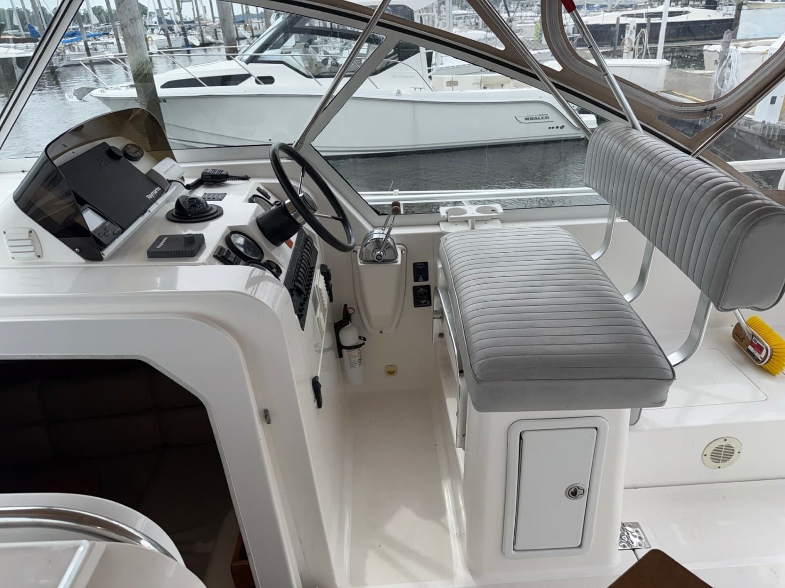 2003 Mainship 34' Pilot